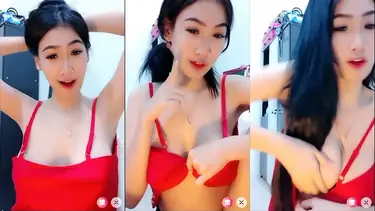 Bokep Indo Awcece Berani Tampil Bugil poster
