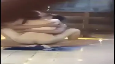 Bokep Indo Ngintip ABG Asyik Bersetubuh poster