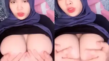 Bokep Indo Ukhty ARRAZYNY Bibir Menggoda poster