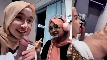 Rara Chizzcakeee Seleb TikTok Mesum poster