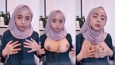 Ukhti Miera Dada Montok Goyang Sensual Menggoda Pria poster